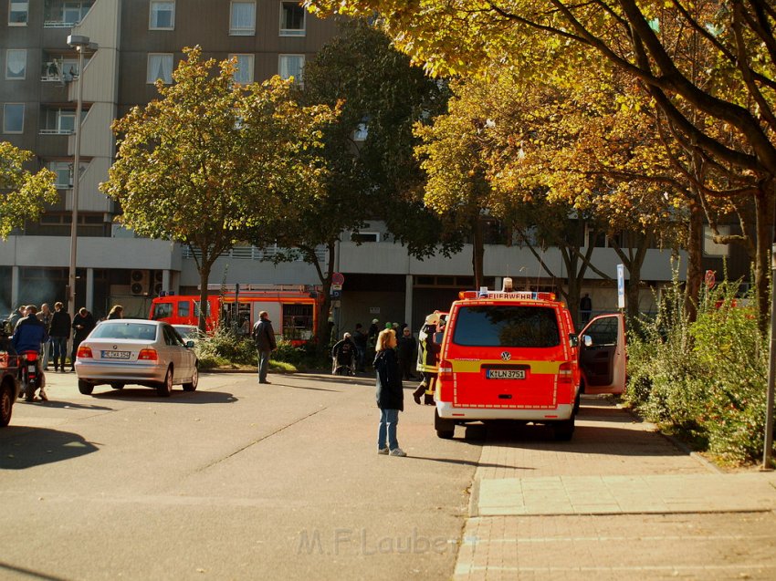 Feuer 3 Koeln Chorweiler Liverpoolerplatz P117.JPG